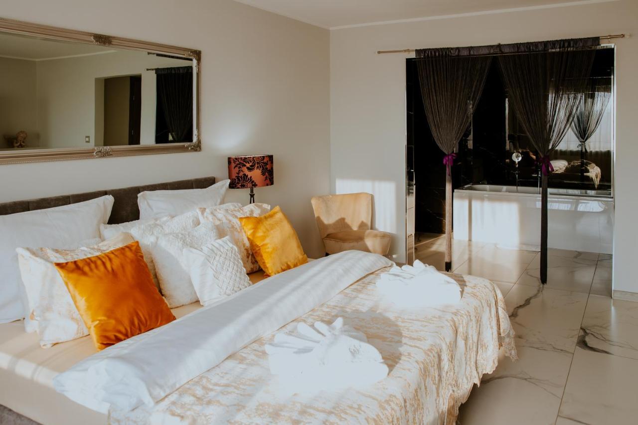 Hotel Greys Polonia Zasutowo Ngoại thất bức ảnh